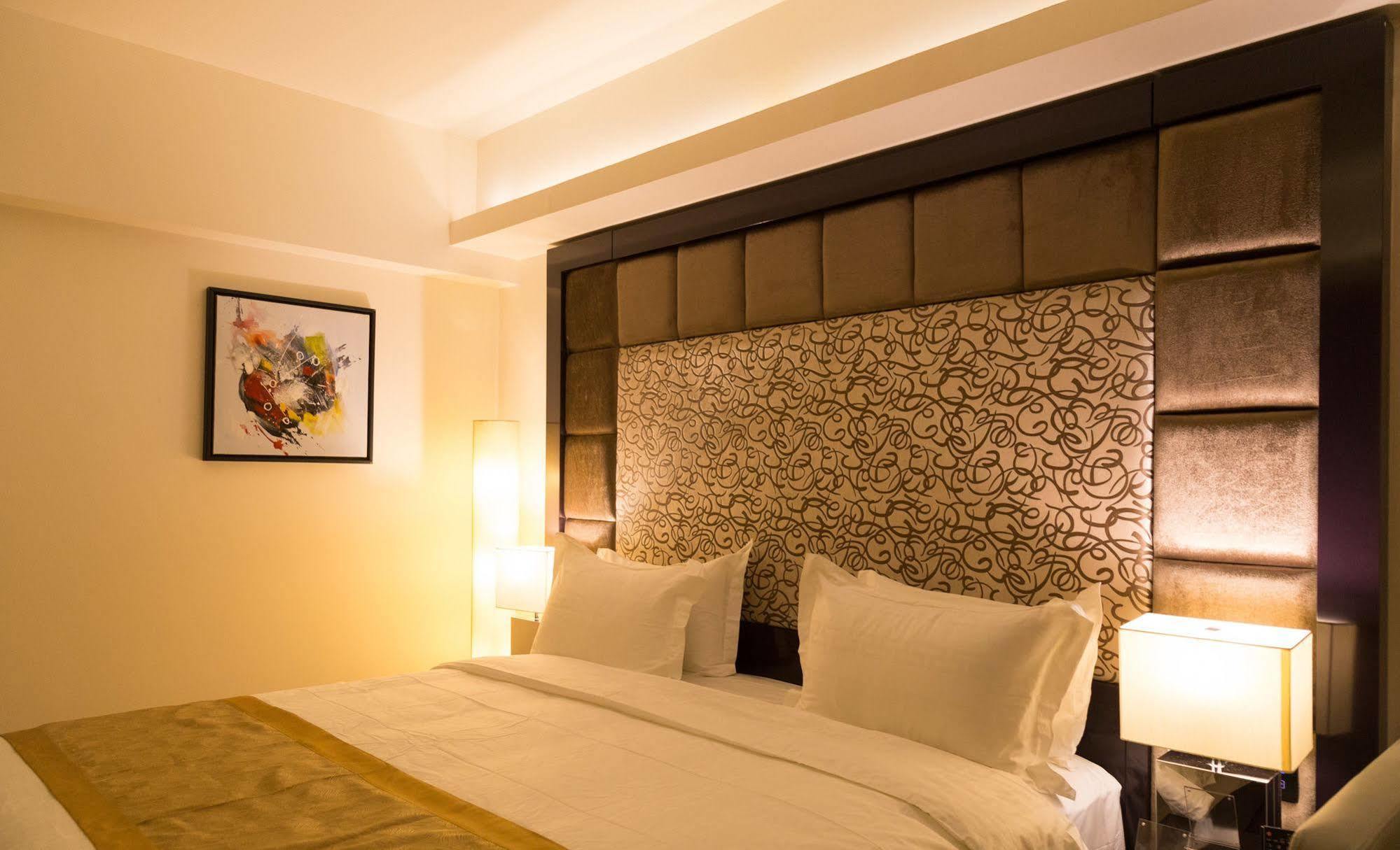 Hotel Oxina Lygon Tiruchirappalli Exterior foto